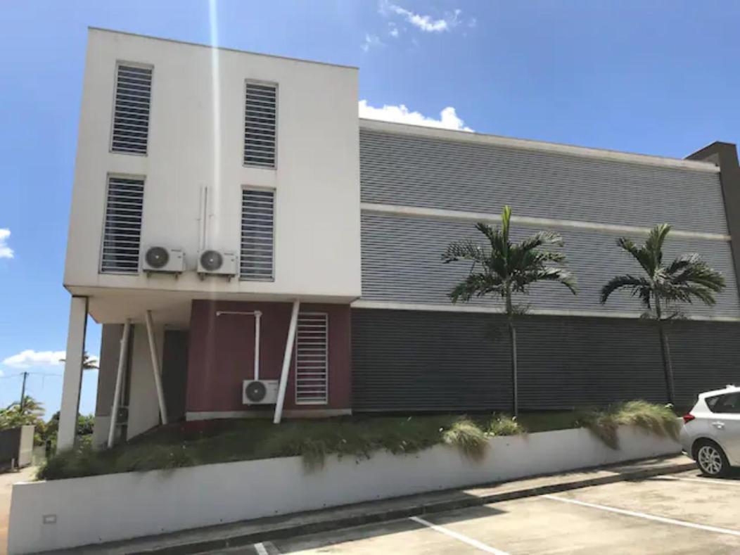 Meuble De Standing Au Coeur Des Commodites Schoelcher Bagian luar foto